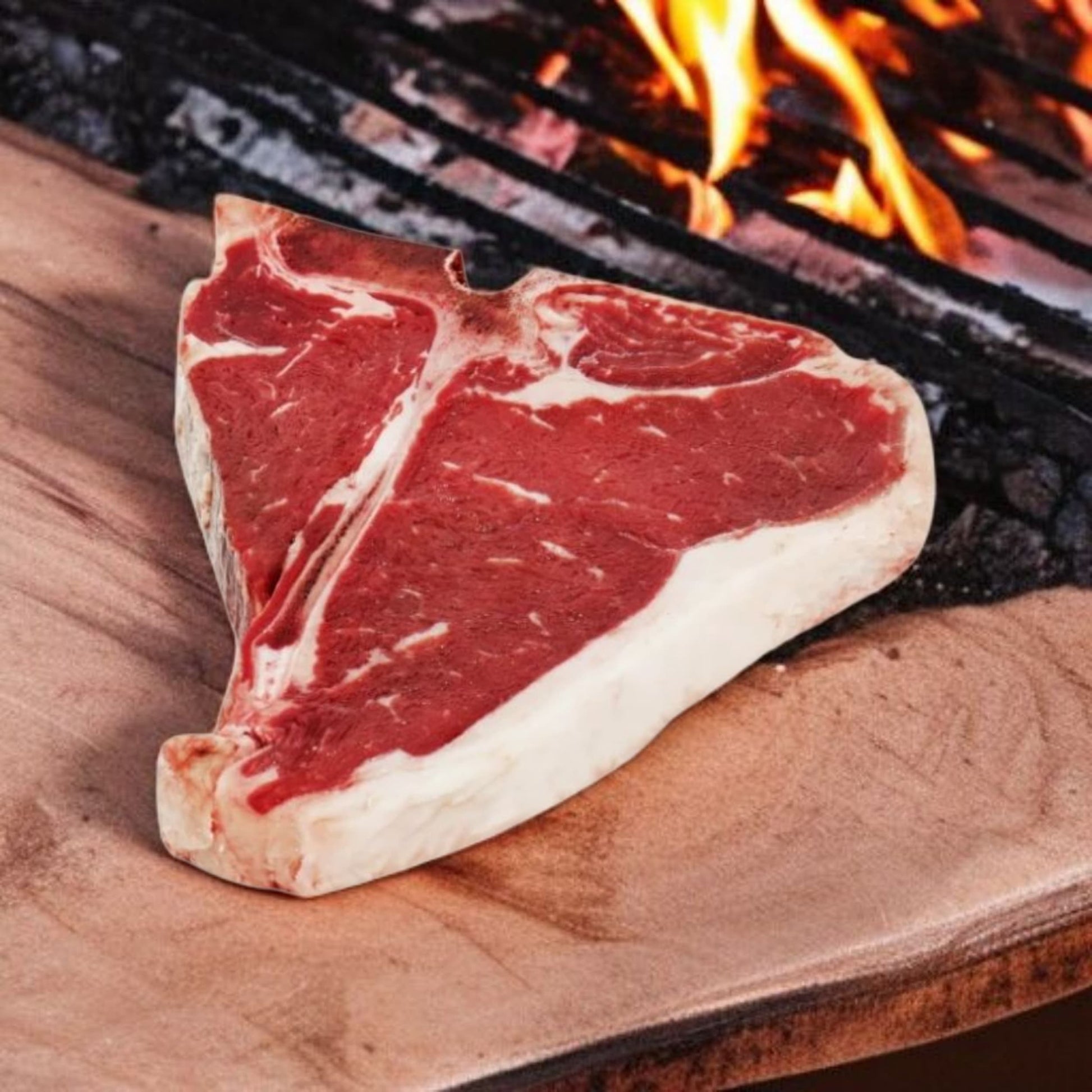 T-Bone Prime Cut de Cortes Celorio, corte de carne Angus premium con hueso en forma de T, sabor intenso y calidad gourmet mexicana.